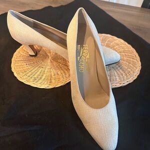 Salvatore Ferragamo Cream Heels with Pointed Toe